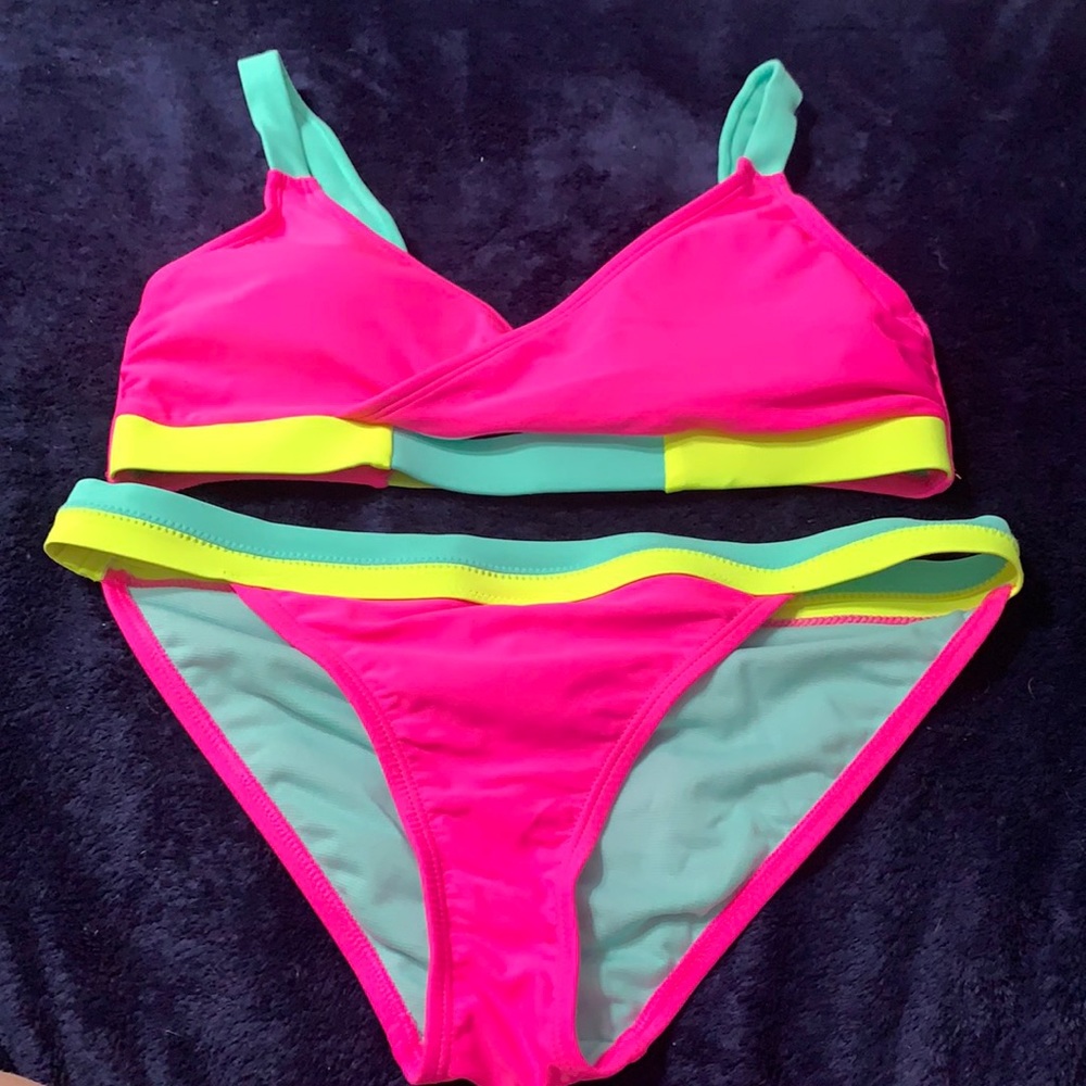 Bathing suit